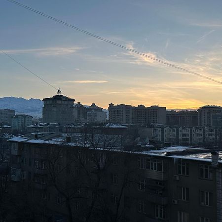 1-Room Apart. 21 On Usenbaeva 52 Near Eurasia Shopping Center Bishkek Exteriör bild
